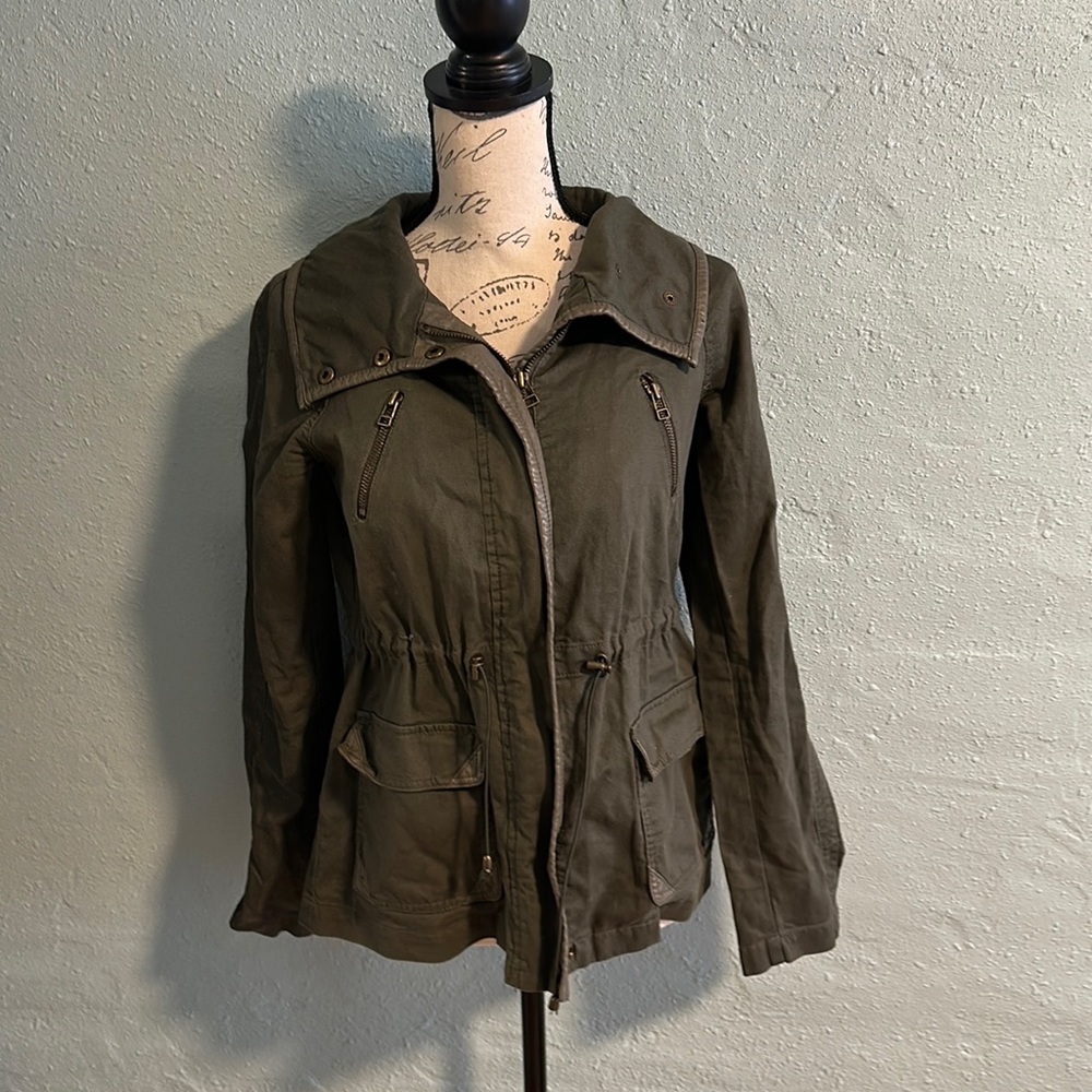 Size small jacket in great condition